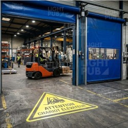 Signalétique lumineuse au sol : attention aux chariots élévateurs devant les portes industrielles